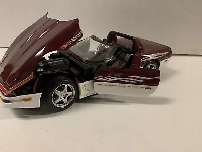 1995 Chevrolet Corvette Indy 500 Pace Car Maroon/White By Maisto 1:18 Diecast • $15