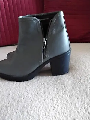 £9.99 • Buy Ladies New Look Grey Leather Ankle Boots Size 6