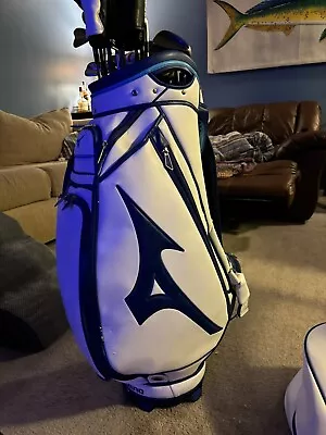 **BLEMISHED/USED** Mizuno 2023 Tour Staff Bag With 6-Way Top / Average 8.0 • $61