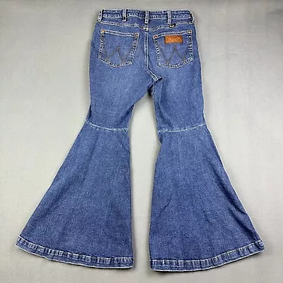 Wrangler Retro Trumpet Flare Bell Bottom Jeans Women 30 Western Boho Rodeo Denim • $44.04