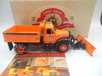 First Gear 19-3467 1960 Mack B Model Short Dump Truck & Plow Penna Turnpike 1:34 • $142.36