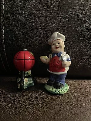  Vintage BBQ King Chef And Grill Salt And Pepper Shaker Set • $5.99