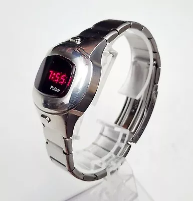 Men's Vintage 70's RED LED Watch PULSAR P4 Executive • $609.99