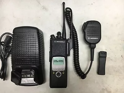 MOTOROLA XTS5000 II UHF 450-512mhz DIGITAL Radio H18SDF9PW6AN 589088-901686-7  • $400