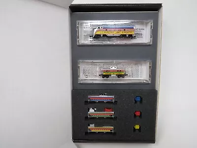 Micro-Trains Z 99421100 Robot Christmas Holiday Train Set Diesel Freight Car • $212.46