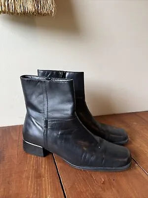 VINTAGE Etienne Aigner Leather Boots Ankle Bootie Leather Upper Womens Size 6 • $29.99
