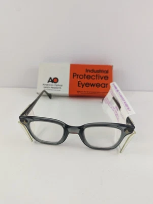 $99.99 • Buy Vintage American Optical Industrial Protective Eyewear Safety Glasses Small Poly