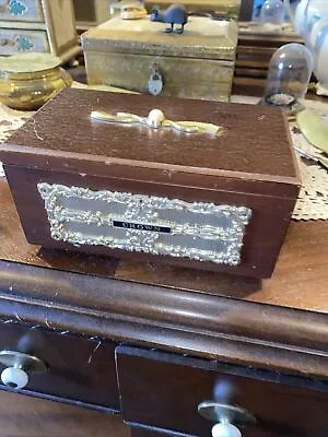 $50 • Buy Vintage Crown HT460 Jewel Box Transistor Radio Jewelry Trinket Box WORKS