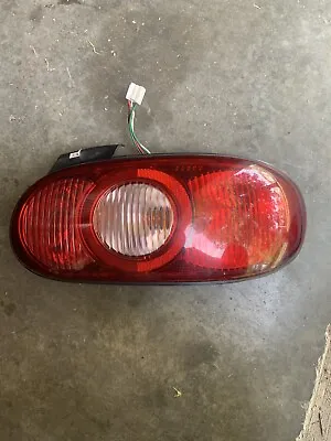 01-05 Mazda Miata NB Right Passenger Tail Light JDM Damaged See Description • $85