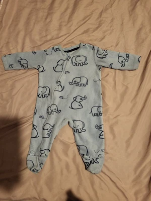 £2 • Buy Baby Boys Fleece Babygrow Sleepsuit 3-6 Months
