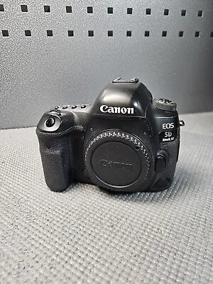 Canon EOS 5D Mark IV 30.4 MP Digital SLR-Black • £660