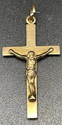 9ct Yellow Gold Cross Crucifix Pendant C049300152279 Bm • £44.99