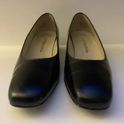 Vintage Naturalizer Clayton Black Leather Pump In Original Box Size 6.5 • $19.99