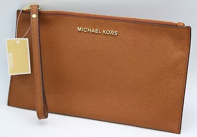 New Authentic Michael Kors Jet Set Item Zip Wristlet Clutch Brown Women's Wallet • $49.99