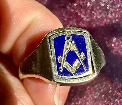 Masonic Hallmarked Gold On Silver Square & Compasses Blue Enameled Swivel Ring. • £165