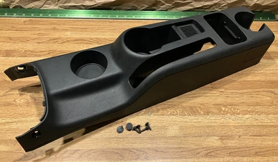 $89.99 • Buy VW JETTA GLI Black Center Cup Console MK4 GOLF TDI VR6 1J0863323 *Broken R Mount