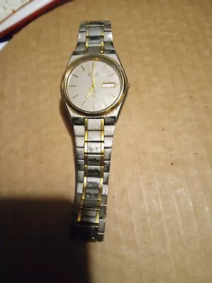 Vintage Mens Seiko Watch Gold Silver • $12