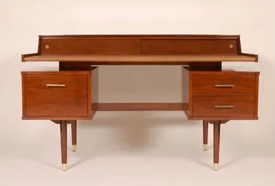 Mid Century Modern Desk - Milo Baughman For Drexel  - Walnut • $850