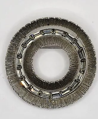 Vintage Circle Brooch With Clear Rhinestone  Baguettes Silvertone • $15