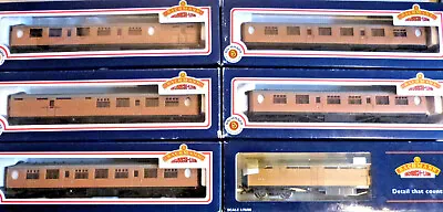 LNER Thompson Coaches  LNER/BR Liveries Bachmann 00 GAUGE • £28.99