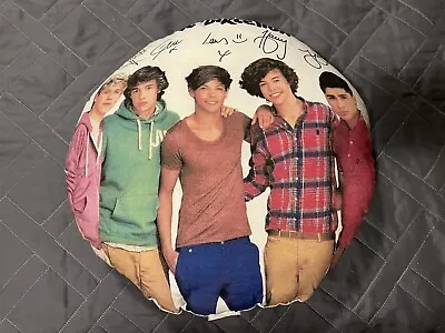 £11.77 • Buy 15  One Direction Id Round Pillow Cushion Euc Faux Signatures