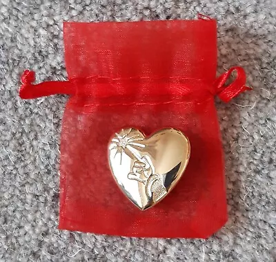 The Variety Club Gold Heart Arm And Wand Disney Badge • £2.50