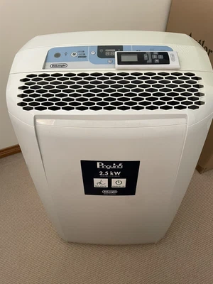 $450 • Buy DeLonghi Pinguino PAC CN86 Silent - 2.5kw Portable Air Conditioner