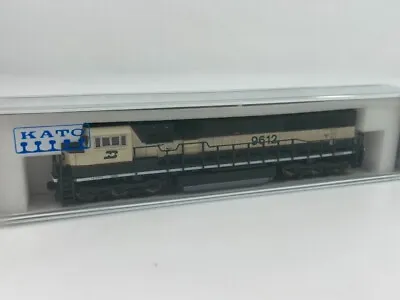 N Scale KATO 176-6505 BN Burlington Northern SD70MAC Diesel Locomotive #9612 • $199.95