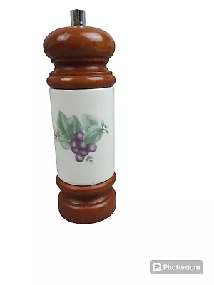 Mr. Dudley Grapevine Ceramic And Wood Pepper Mill Country Cottagecore • $10.99