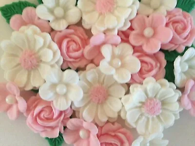 £4.50 • Buy Pink And White Bouquet - Edible Sugar Paste - Cup Cake Decorations, Toppers