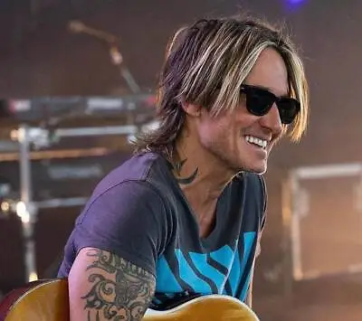 Country Singer Keith Urban With His Guitar Photo Print Poster • £19.28