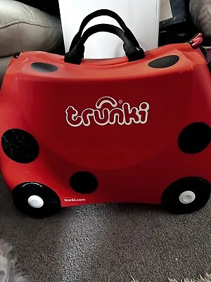 Trunki Ladybug Ride-on Kids Suitcase - Red • £30