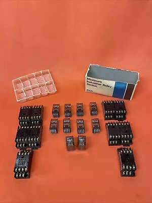 Lot Of 10 (with Socket) Fuji HH54PW Miniature Control Relay DC24V • $69.19