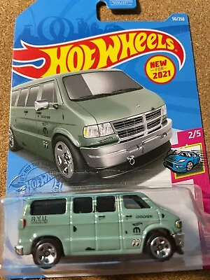Hot Wheels  Dodge Van Green MOMC    • $2.75