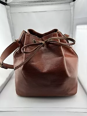 Louis-Vuitton Petit Noe Epi • $400