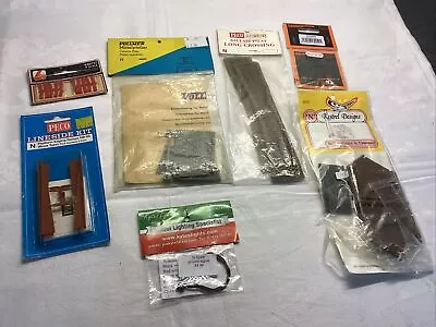 7 N Gauge Sealed Packs. PECO Platform Edging Buildings Lights Etc. Spares 879 • £11.95