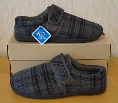 Mens CLARKS King Strap Touch Close Fasten Grey Check Slippers UK 7 G FIT 7G BNIB • £21.99