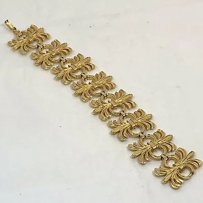 Vintage Gold Tone Wheat Fleur De Lis Bracelet Satin Finish Panel Link 7.5  • $14.95