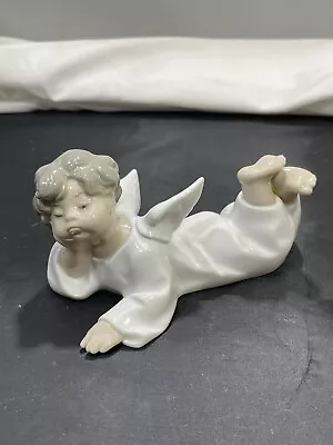 Lladro 4541 Reclining Angel Glossy Finish Figurine Hand Made In Spain • $35