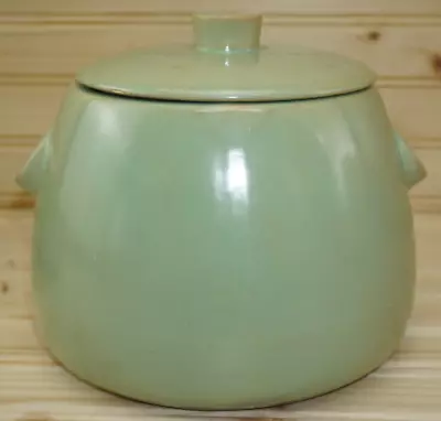 La Solana Green Bean Pot 5 1/4  With Lid   Box #3 (B20) • $35.88