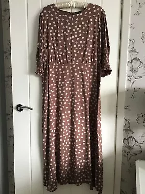 Coffee And Cream Long Dress By Matalan Size 20 In Excellent Condition. • £8