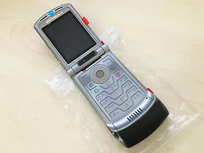 Motorola RAZR V3xx - Brand NEW In Box - Unlocked - Flip 3G Phone - V3 • $269