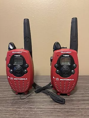 Motorola Talkabout T5200 Walkie Talkies Lot Of 2 Tested • $26.95