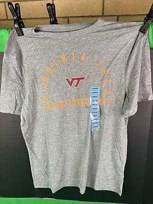 Captivating Virginia Tech T-shirt LARGE • $11.04
