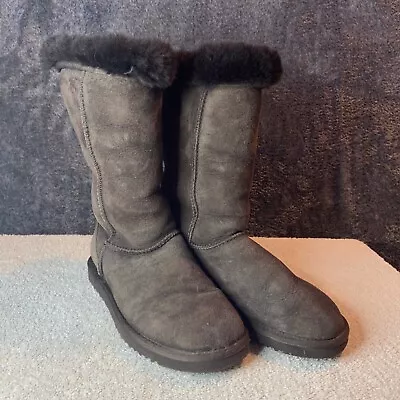 Ugg Classic Tall Shoes Womens Size 5 Brown Leather Upper Sheepskin Lining 5815 • $27.48