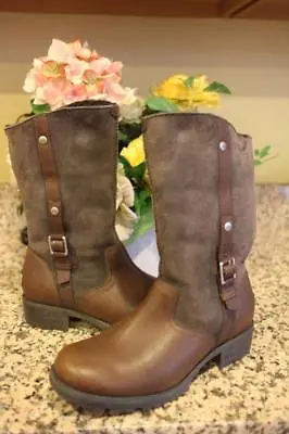 $250 UGG Australia Bellvue Style 1914 Women US 7 (1400 • $87.99