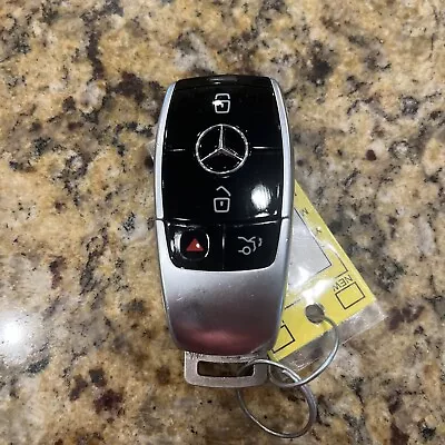 Mercedes Benz Four Button Genuine Oem Key Fob E300 E350 2018 2020 • $30