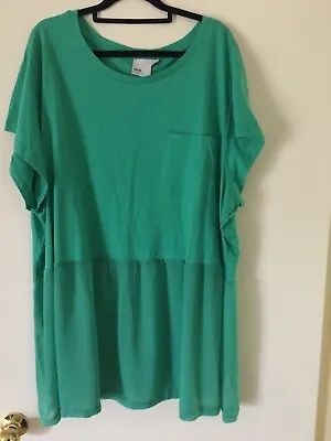 $15 • Buy Womens Plus Size 22 Asos Curve Top Green 