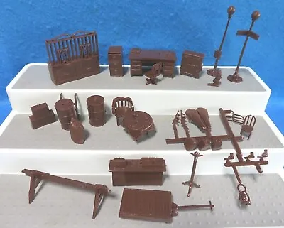 Marx Reissue Comp Set Of Untouchables Playset Furniture And Accessories  1/32 • $32.95