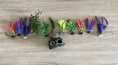 $20 • Buy Fish Tank Accessories X 12 Pieces Tank Not Included